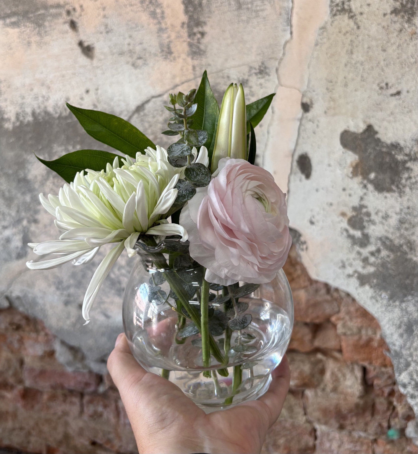 Mini bubble bowl flowers